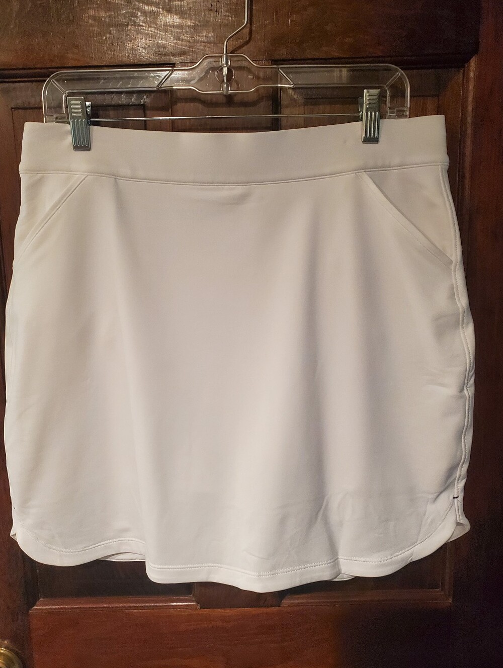 Peter Millar White Athletic Skort Tulip Hem 18" Length